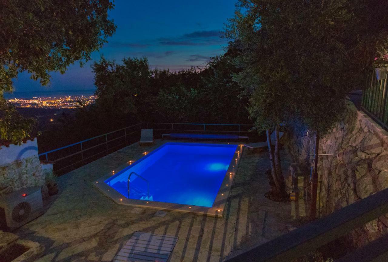 Villa O'Zrna Klis エクステリア 写真