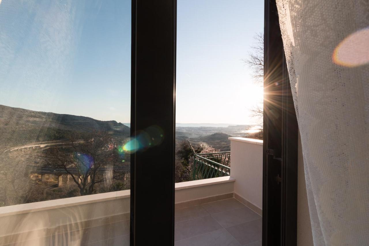 Villa O'Zrna Klis エクステリア 写真