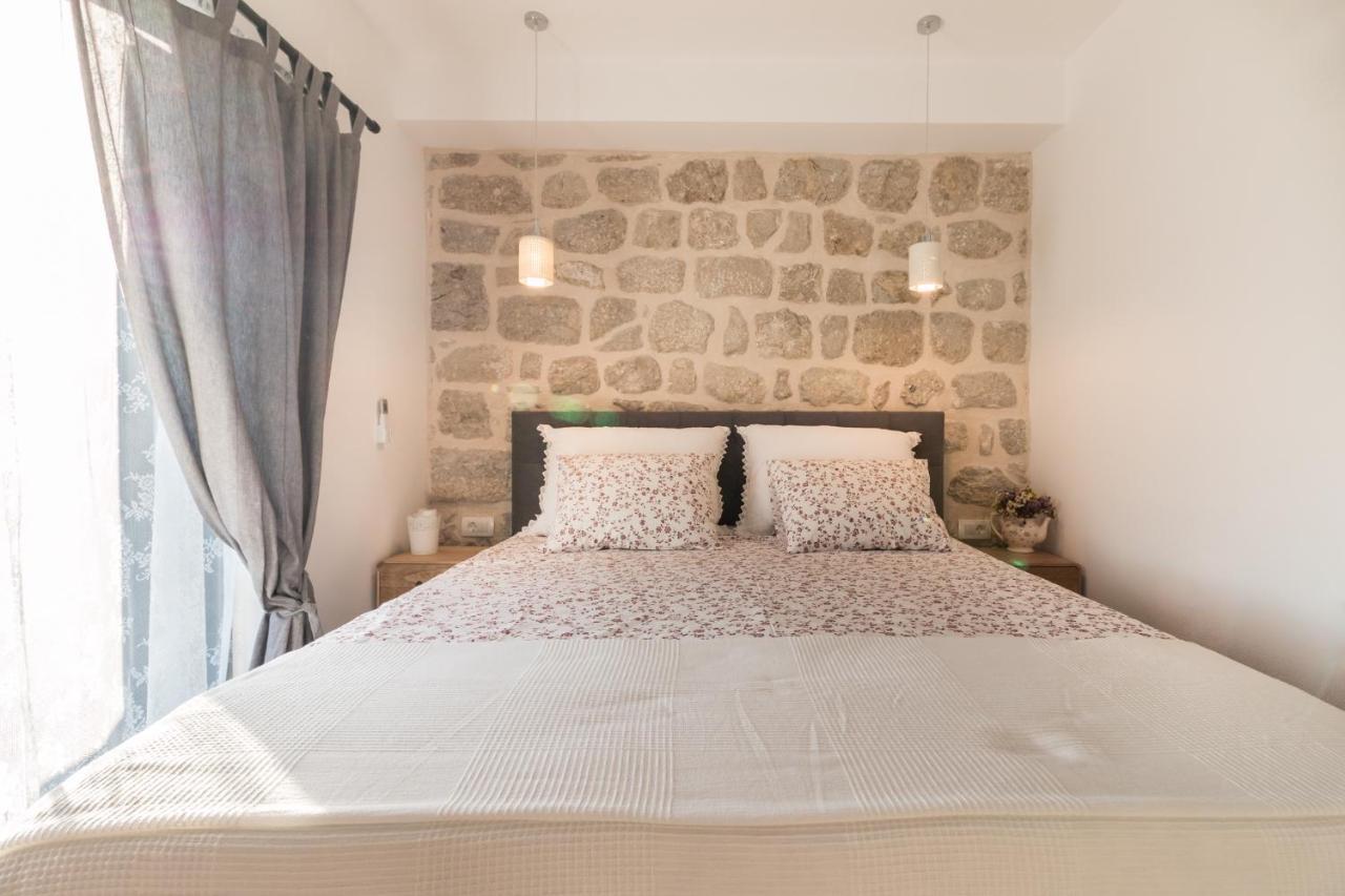Villa O'Zrna Klis エクステリア 写真